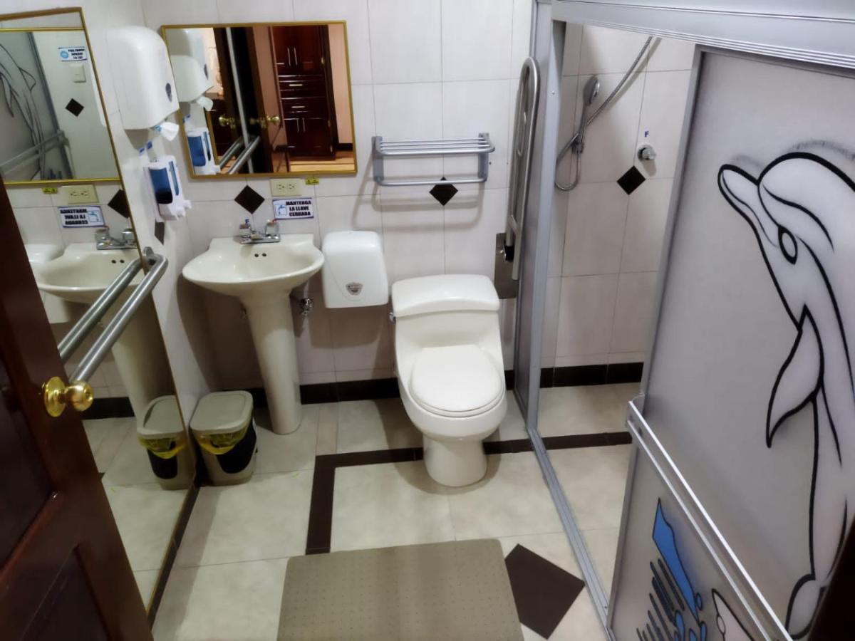 Hotel Velanez Suite 里奥班巴 外观 照片