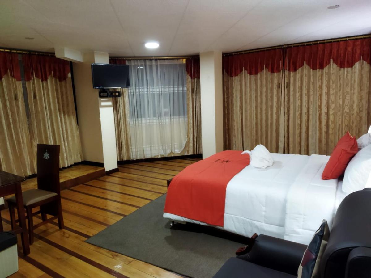 Hotel Velanez Suite 里奥班巴 外观 照片