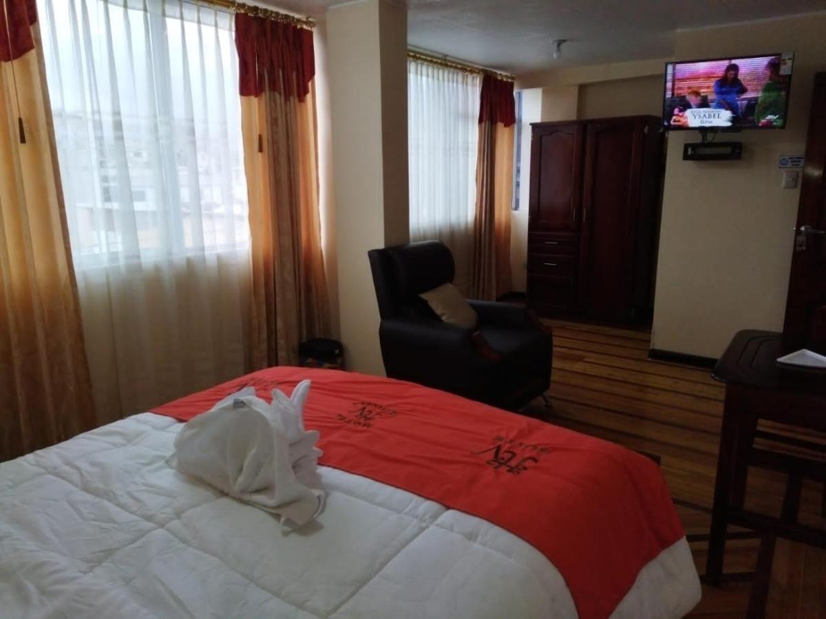 Hotel Velanez Suite 里奥班巴 外观 照片