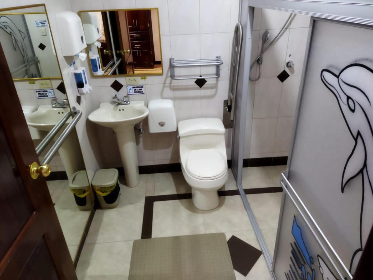 Hotel Velanez Suite 里奥班巴 外观 照片
