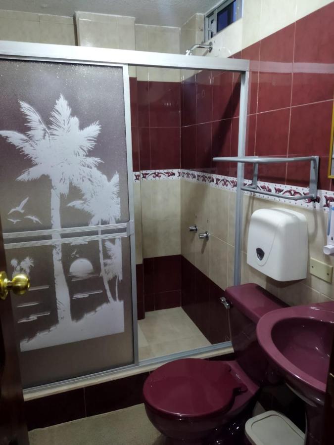 Hotel Velanez Suite 里奥班巴 外观 照片