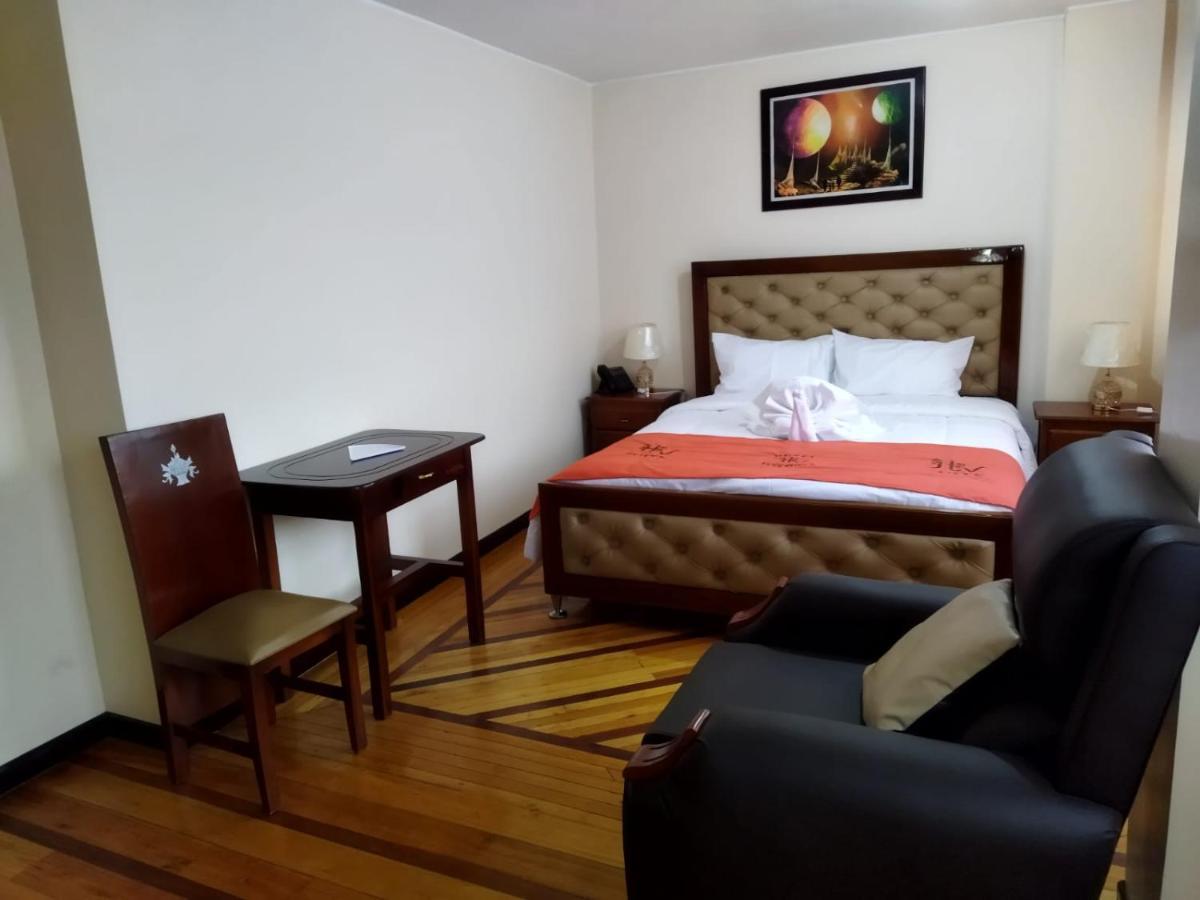 Hotel Velanez Suite 里奥班巴 外观 照片