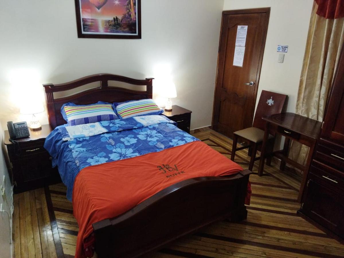 Hotel Velanez Suite 里奥班巴 外观 照片