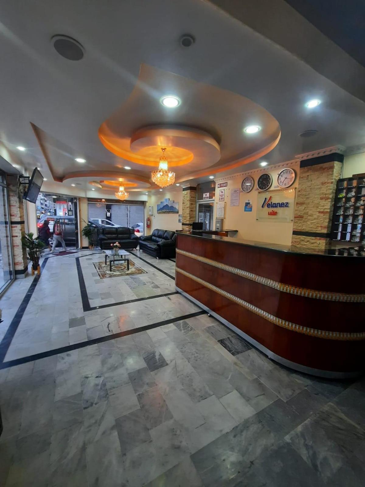Hotel Velanez Suite 里奥班巴 外观 照片